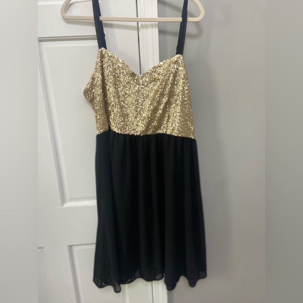 Black and gold sequence torrid dress size 16